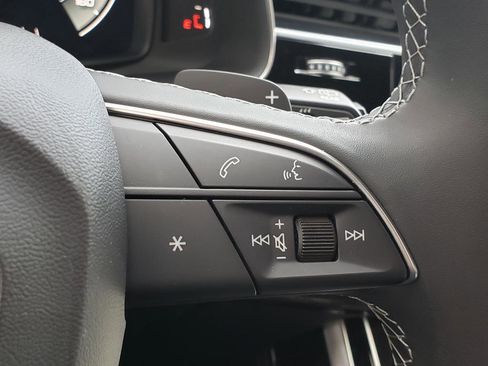 Used 2025 Audi Q7 3.0T Prestige w/ Prestige Package image 21