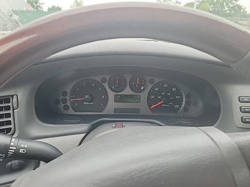 Used 2005 Mercury Sable LS FWD image 13