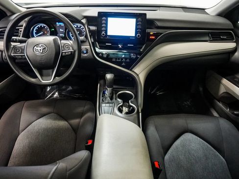 Used 2024 Toyota Camry LE w/ Convenience Package FWD image 14
