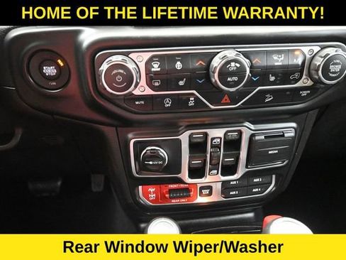 Used 2018 Jeep Wrangler Unlimited Rubicon w/ Cold Weather Group AWD/4WD image 33