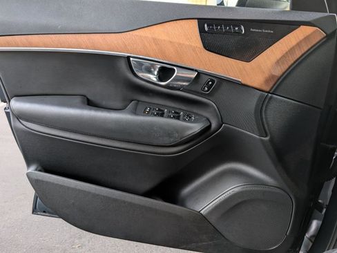 Used 2023 Volvo XC90 T8 Plus image 26