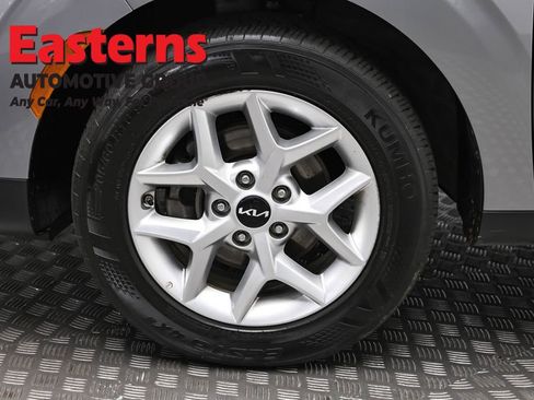 Used 2025 Kia Soul LX w/ LX Technology Package image 32