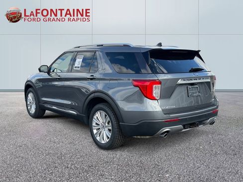 Certified 2022 Ford Explorer Limited w/ Class IV Trailer Tow Package image 5