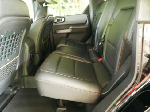 Used 2021 Ford Bronco Badlands AWD/4WD image 11
