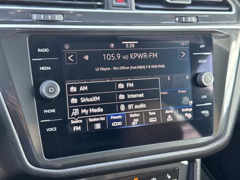 Certified 2024 Volkswagen Tiguan SE R-Line FWD image 17