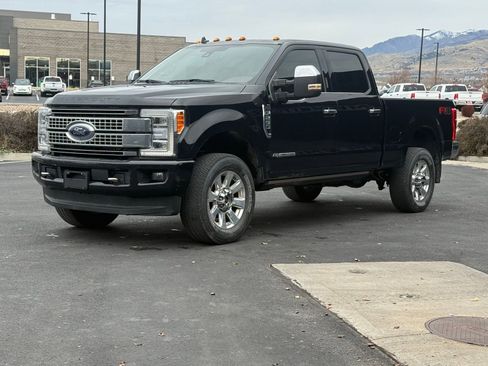 Used 2019 Ford F250 Platinum w/ Platinum Ultimate Package image 6