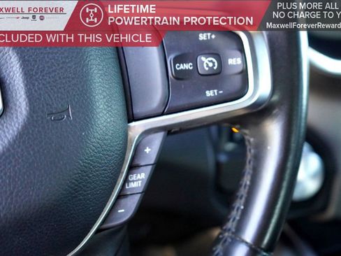 Used 2024 RAM 1500 Laramie image 14