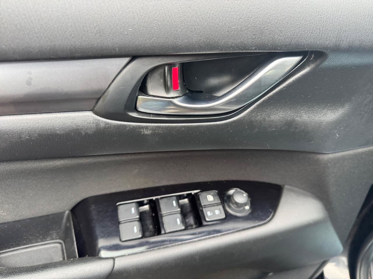 Used 2019 MAZDA CX-5 Sport FWD image 18
