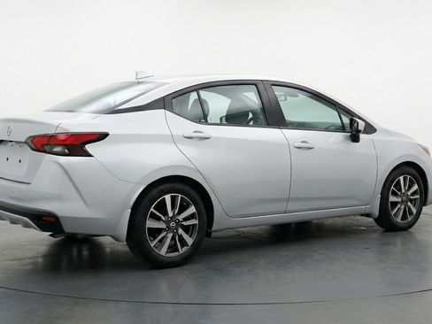 Used 2025 Nissan Versa SV FWD image 9