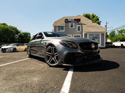 Used 2018 Mercedes-Benz E 63 AMG S image 1
