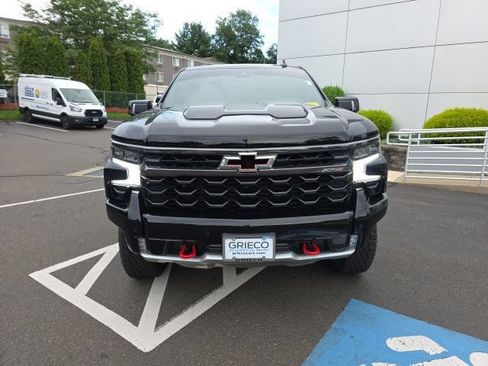 Used 2025 Chevrolet Silverado 1500 ZR2 w/ Technology Package AWD/4WD image 2