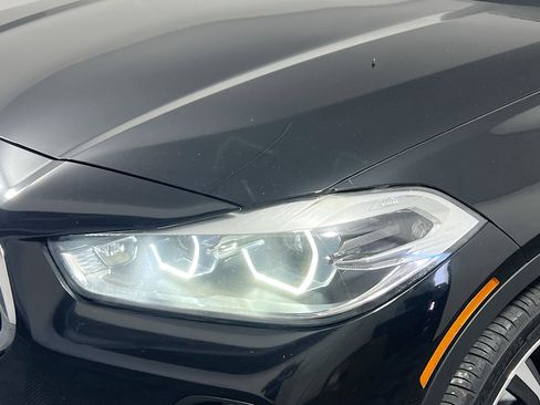Used 2018 BMW X2 sDrive28i FWD image 11