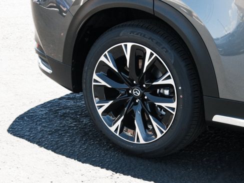 New 2026 MAZDA CX-90 Plug-In Hybrid w/ Premium Plus AWD/4WD image 4