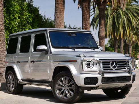 Used 2025 Mercedes-Benz G 550 image 1