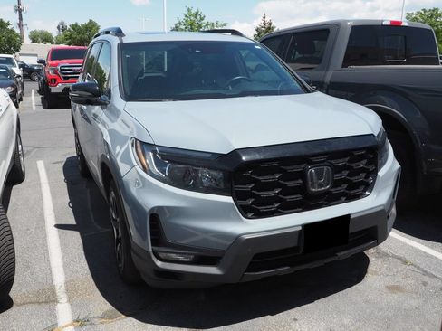 Used 2023 Honda Passport Elite image 1