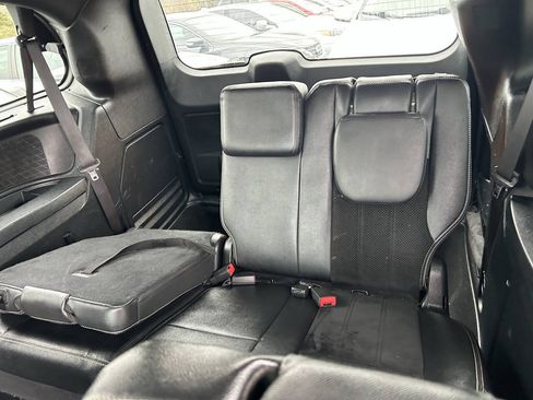 Used 2016 Dodge Grand Caravan SXT FWD image 9