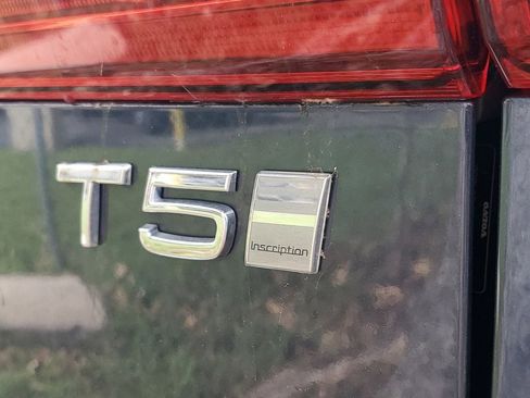 Used 2020 Volvo XC60 T5 Inscription w/ Protection Package Premier image 10