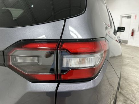 Used 2025 Honda Pilot EX-L image 23