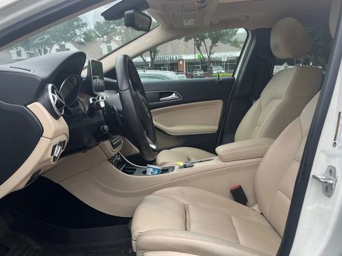 Used 2016 Mercedes-Benz GLA 250 4MATIC image 9