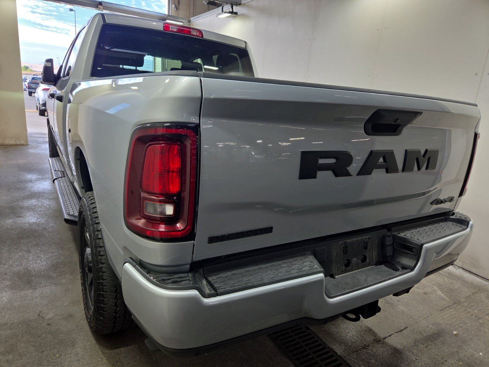 Used 2026 RAM 2500 Big Horn AWD/4WD image 3