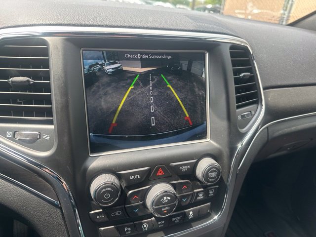 Used 2018 Jeep Grand Cherokee Limited AWD/4WD image 15