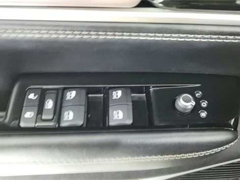 Used 2022 Jeep Wagoneer Series II image 10