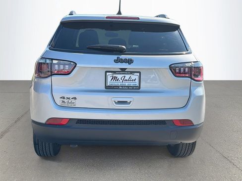 New 2026 Jeep Compass Latitude image 5