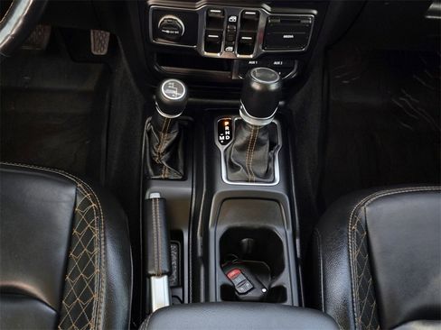 Used 2021 Jeep Wrangler Unlimited Sahara image 15