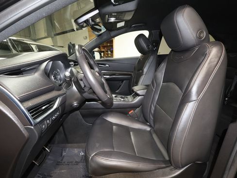 Used 2022 Cadillac XT4 Sport w/ Comfort Package AWD/4WD image 23