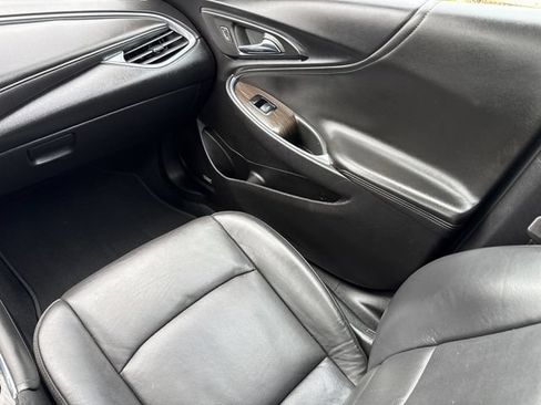 Used 2024 Chevrolet Malibu LT FWD image 15