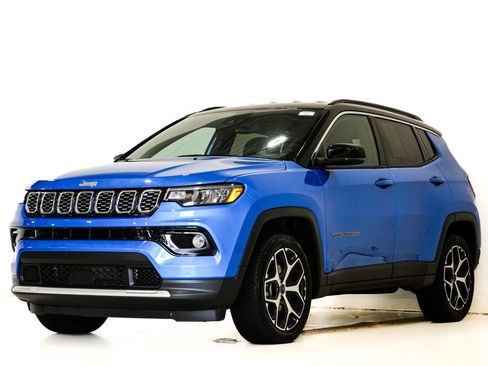 Used 2025 Jeep Compass Limited AWD/4WD image 3