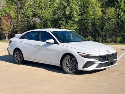 Used 2024 Hyundai Elantra Blue