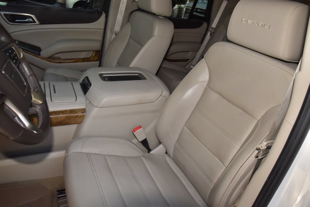 Used 2017 GMC Yukon Denali w/ Open Road Package AWD/4WD image 36
