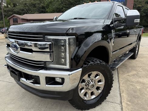 Used 2017 Ford F250 Lariat w/ Chrome Package AWD/4WD image 1