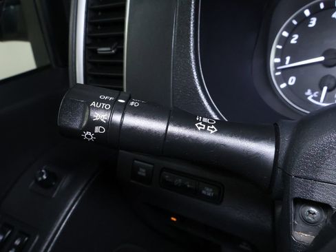 Used 2024 Nissan Frontier SV w/ SV Convenience Package image 20