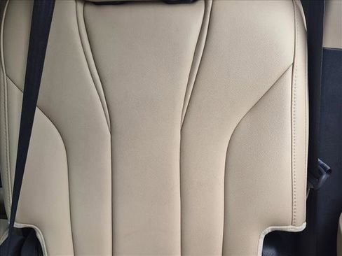 Used 2023 Acura MDX SH-AWD image 8