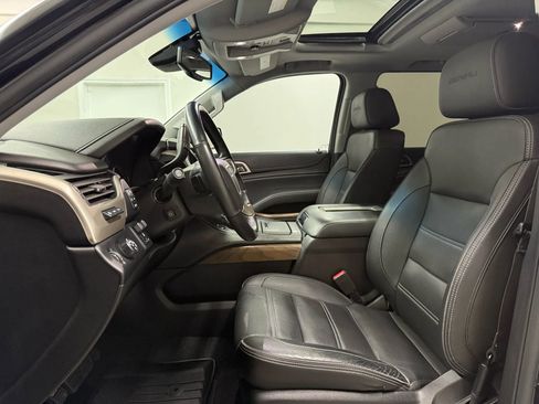 Used 2019 GMC Yukon XL Denali w/ Denali Ultimate Package image 13