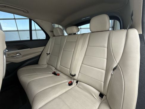 Used 2020 Mercedes-Benz GLE 350 4MATIC w/ Premium Package image 31