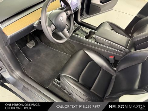 Used 2021 Tesla Model Y Long Range AWD/4WD image 19