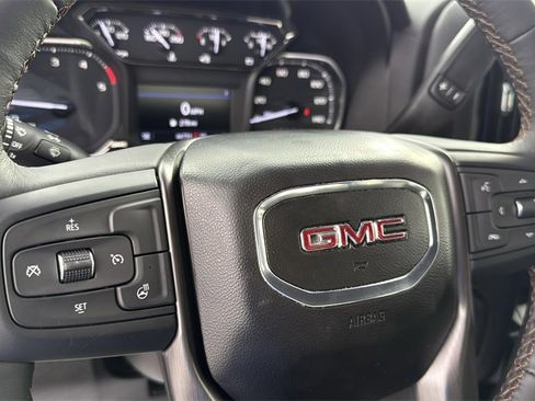 Used 2022 GMC Sierra 2500 AT4 image 24