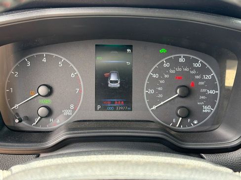 Used 2024 Toyota Corolla Cross AWD Hybrid w/ Moonroof Package image 26