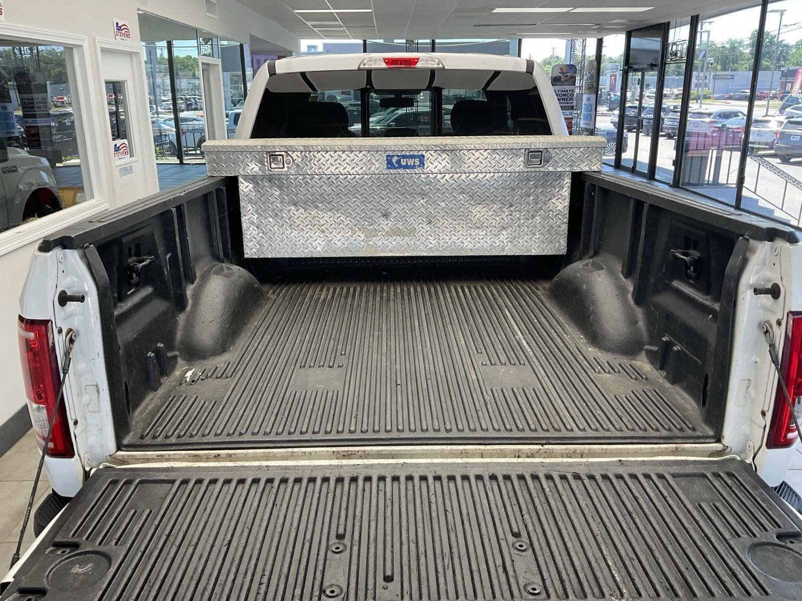 Used 2017 Ford F150 XLT w/ Equipment Group 302A Luxury AWD/4WD image 27