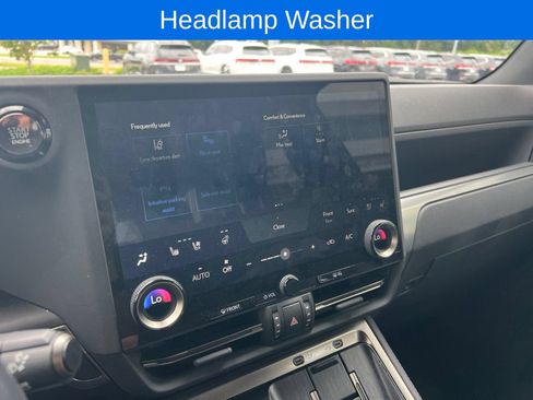 Used 2025 Lexus GX 550 w/ Accessory Package (2T) AWD/4WD image 16