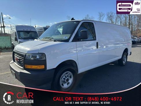Used 2023 GMC Savana 2500 Extended w/ Driver Convenience Package image 3