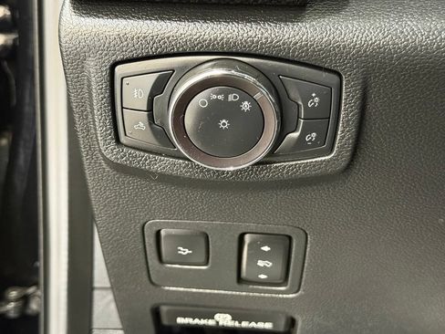 Used 2019 Ford F250 Lariat w/ Lariat Ultimate Package AWD/4WD image 33