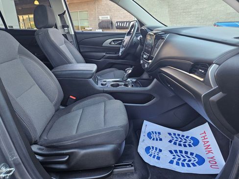 Used 2021 Chevrolet Traverse LT w/ LPO, Floor Liner Package image 19