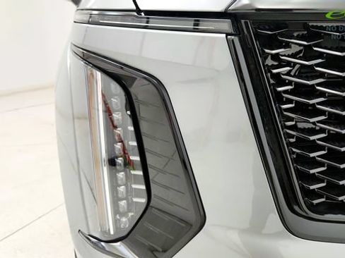 Used 2026 Cadillac Escalade Platinum Sport w/ LPO, ONYX Package AWD/4WD image 24