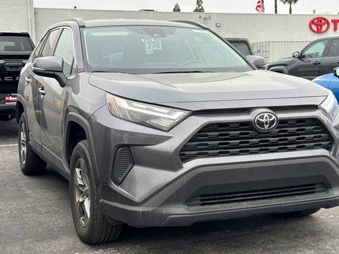 Used 2025 Toyota RAV4 XLE image 2