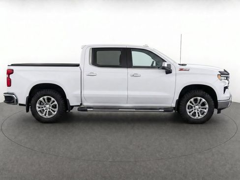 Used 2024 Chevrolet Silverado 1500 LTZ AWD/4WD image 8