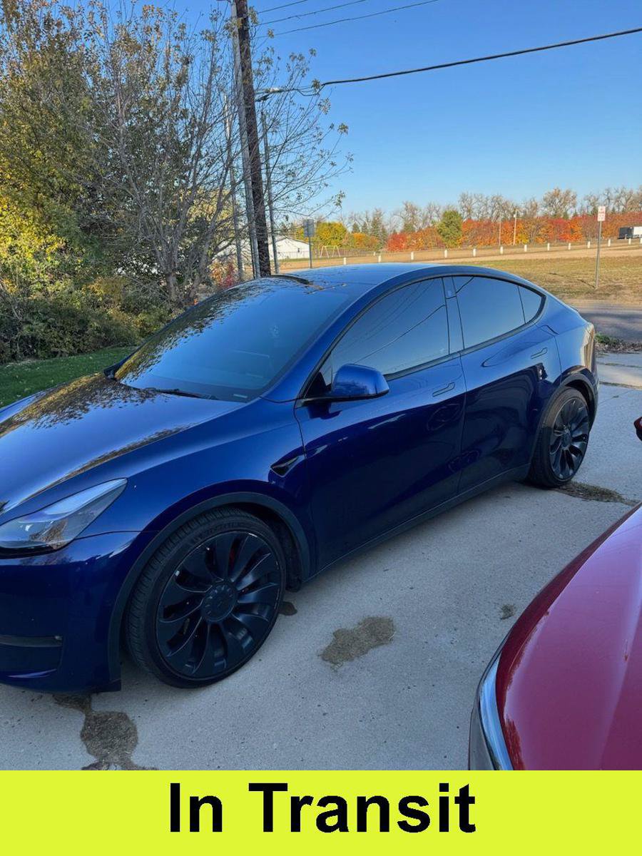Used 2022 Tesla Model Y Performance AWD/4WD image 1